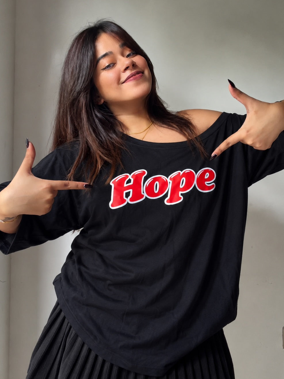 Off shoulder T shirt